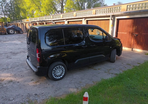 Toyota Proace City Verso cena 63700 przebieg: 101000, rok produkcji 2020 z Warszawa małe 37